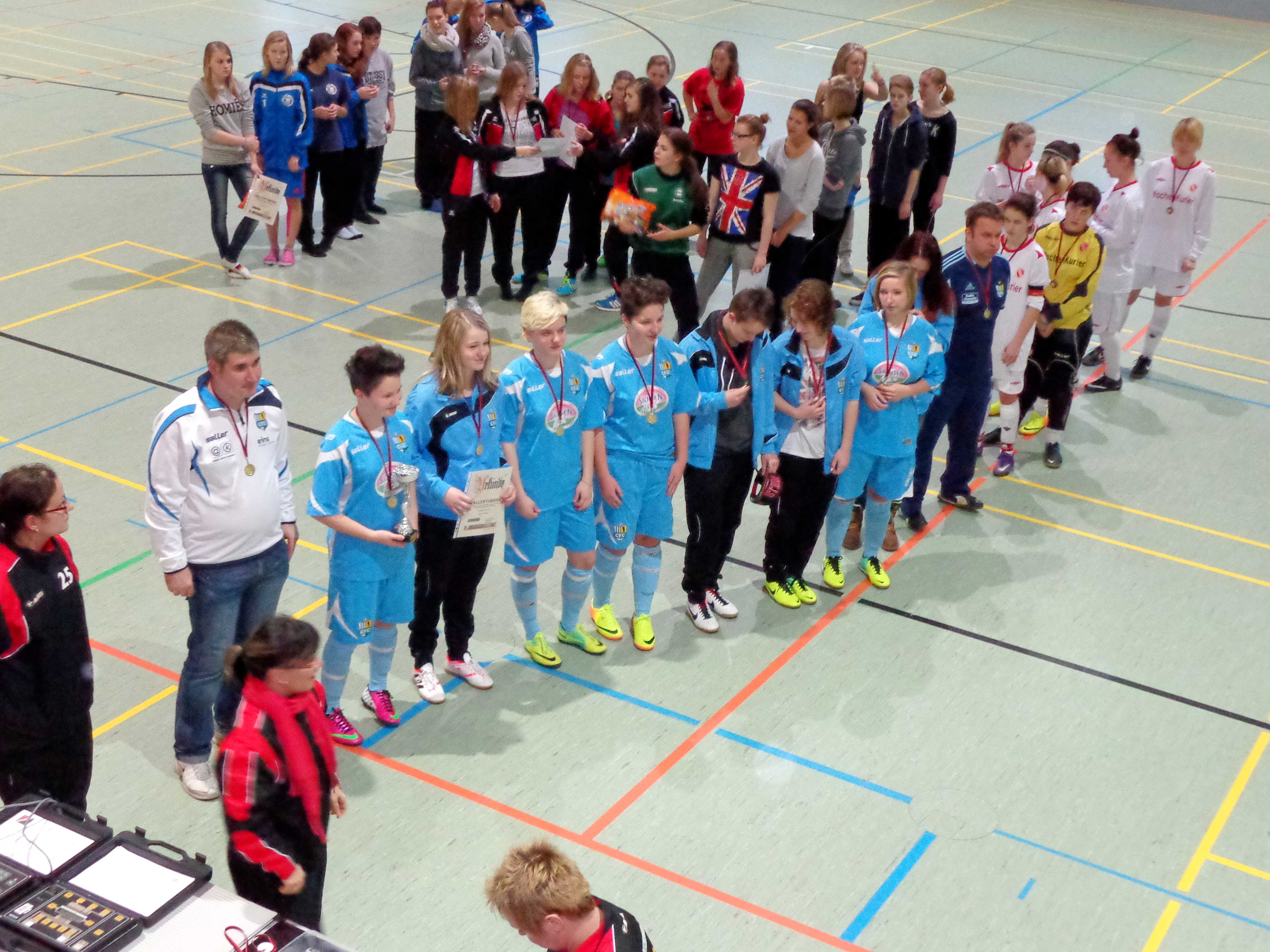 B-Juniorinnen beim Hallenturnier des TSV Spitzkunnersdorf